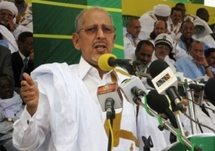 Le président, Sidi Ould Cheikh Abdallahi, et le Premier ministre, Yahya Ould Ahmed Waghf, ont été arrêtés par un commando militaire dans la capitale, Nouakchott. Le président, Sidi Ould Cheikh Abdallahi, et le Premier ministre, Yahya Ould Ahmed Waghf, ont été arrêtés par un commando militaire dans la capitale, Nouakchott.