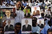 Mauritanie: rassemblement de partisans du président renversé Mauritanie: rassemblement de partisans du président renversé