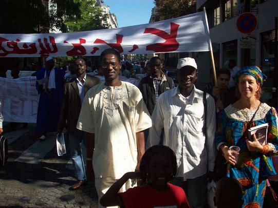 (2) Grande mobilisation à Paris contre le coup d’état en Mauritanie