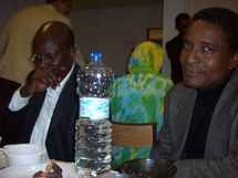 Baba ould Jiddou à droite en compagnie de Sy Hamdou Baba ould Jiddou à droite en compagnie de Sy Hamdou