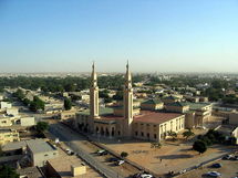 Le duel entre l’Imam de la Mosquée saoudienne et les anti-putsch se poursuit Le duel entre l’Imam de la Mosquée saoudienne et les anti-putsch se poursuit