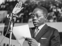 Il y a quinze ans disparaissait le poète-président Léopold Sédar Senghor Il y a quinze ans disparaissait le poète-président Léopold Sédar Senghor