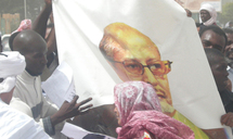 Mauritanie: sit-in des anti-putsch contre la 'partialité' des médias publics devant la radio nationale à Nouakchott Mauritanie: sit-in des anti-putsch contre la 'partialité' des médias publics devant la radio nationale à Nouakchott