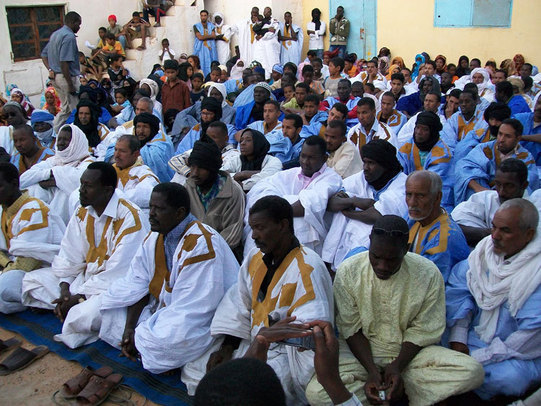 Imposant meeting à Zouérate: les Mauritaniens rejettent le Putsch (reportage en images) Imposant meeting à Zouérate: les Mauritaniens rejettent le Putsch (reportage en images)
