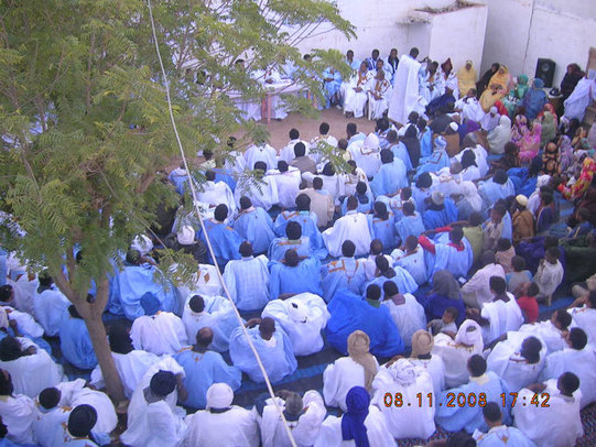 Imposant meeting à Zouérate: les Mauritaniens rejettent le Putsch (reportage en images) Imposant meeting à Zouérate: les Mauritaniens rejettent le Putsch (reportage en images)