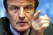 Mauritanie: Kouchner évoque la possibilité de sanctions individuelles Mauritanie: Kouchner évoque la possibilité de sanctions individuelles