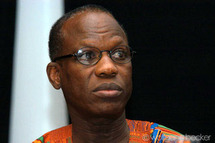 Coup d'Etat en Guinée ? Faut-il encore laisser faire ? Coup d'Etat en Guinée ? Faut-il encore laisser faire ?