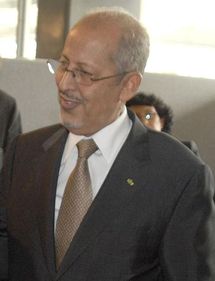 Entretien avec… le président Sidi Mohamed Ould Cheikh Abdallahi Entretien avec… le président Sidi Mohamed Ould Cheikh Abdallahi
