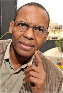 L'écrivain guinéen Tierno Monénembo, prix Renaudot 2008, le 6 février 2008 à Dakar L'écrivain guinéen Tierno Monénembo, prix Renaudot 2008, le 6 février 2008 à Dakar