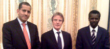 Bernard Kouchner reçoit le Représentant Spécial du Président de la République auprès des autorités françaises