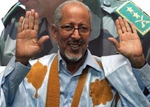 Mauritanie: le président déchu revient à Nouakchott pour se rendre en Libye Mauritanie: le président déchu revient à Nouakchott pour se rendre en Libye