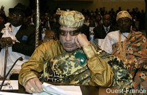 Soutien de Kadhafi au Général Aziz, soutien de la corde au pendu: Abrégé de la guigne en politique