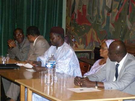 Périple du président SARR en Europe et aux USA : la première journée à Paris Périple du président SARR en Europe et aux USA : la première journée à Paris