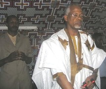Sghair Ould M’Barek : « Je ne suis ni de la majorité, ni de l’opposition, mais je suis un challenger de Aziz » Sghair Ould M’Barek : « Je ne suis ni de la majorité, ni de l’opposition, mais je suis un challenger de Aziz »