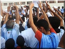 Marche conjointe du FNDD et du RFD: Des militants du RFD s’en prennent au reporter de l’ANI ! Marche conjointe du FNDD et du RFD: Des militants du RFD s’en prennent au reporter de l’ANI !