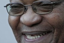 Zuma devient président samedi devant des invités "controversés"