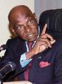 Abdoulaye Wade demande aux Mauritaniens de trouver une solution à leur crise avant de quitter Dakar