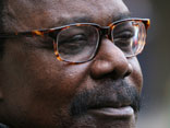 Omar Bongo "est vivant et va bien", assure son Premier ministre Omar Bongo "est vivant et va bien", assure son Premier ministre