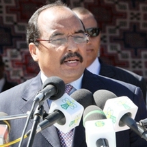 Le candidat Ould Abdel Aziz à Zouérate: «Les moyens financiers du Front ont été volés à l’Etat» Le candidat Ould Abdel Aziz à Zouérate: «Les moyens financiers du Front ont été volés à l’Etat»