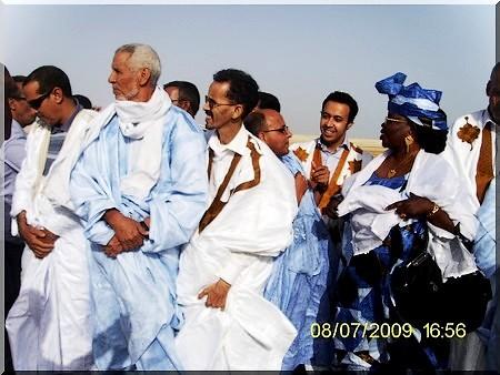 Aziz promet la poursuite du règlement du passif humanitaire en Mauritanie Aziz promet la poursuite du règlement du passif humanitaire en Mauritanie