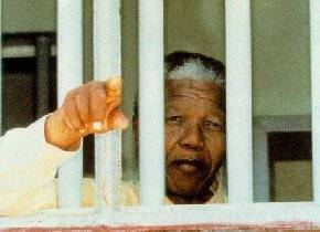 "18 juillet anniversaire de Nelson Mandela" Pour son anniversaire, Mandela appelle les citoyens à créer un monde meilleur !  (photos)