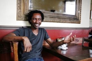 Francofolies de Montréal 2009. Daby Toure le magicien était bien présent hier, le 5 août 2009. Francofolies de Montréal 2009. Daby Toure le magicien était bien présent hier, le 5 août 2009.