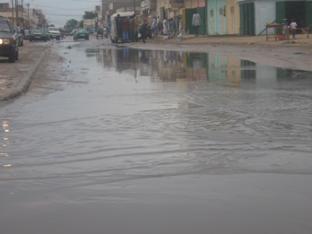 Les eaux stagnantes, un danger pour Nouakchott