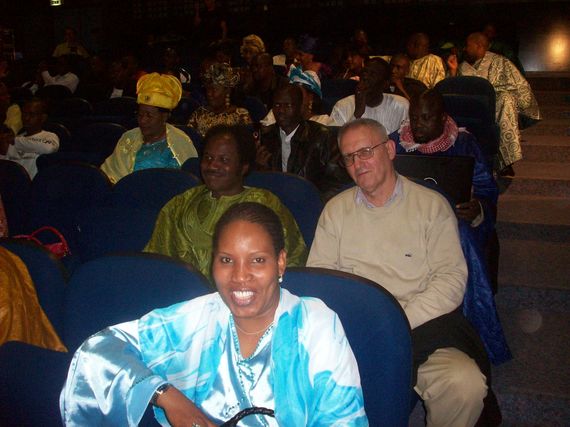 Rétro/ LE CONCERT DE DEMBA NDIAYE NDILLAN A MANTES LA JOLIE A TENU TOUTES SES PROMESSES ( quelques images de la salle) Rétro/ LE CONCERT DE DEMBA NDIAYE NDILLAN A MANTES LA JOLIE A TENU TOUTES SES PROMESSES ( quelques images de la salle)