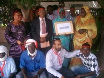 Sit-in des malades du VIH/SIDA devant la représentation de la Banque Mondiale à Nouakchott Sit-in des malades du VIH/SIDA devant la représentation de la Banque Mondiale à Nouakchott