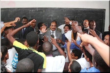 Ould Abdel Aziz au lycée d’Arafat [Reportage-Photos, cridem]