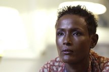 Fleur du désert, le combat d'un top model contre l'excision - Histoire de la vie extraordinaire de Waris Dirie, gardienne de chèvres en Somalie 