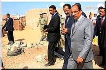 Le président Aziz en visite à Arafat.