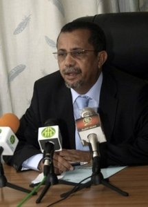 Yahya Ould Ahmed Waghf, alors Premier ministre de Mauritanie, le 28 mai 2008 à Nouakchott Yahya Ould Ahmed Waghf, alors Premier ministre de Mauritanie, le 28 mai 2008 à Nouakchott