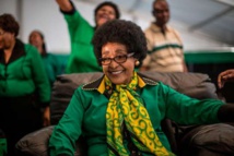 Winnie Mandela, ex-épouse de Nelson, est morte Winnie Mandela, ex-épouse de Nelson, est morte