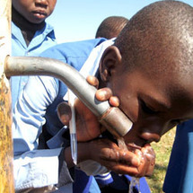 L’OMS offre à la Mauritanie un laboratoire mobile de contrôle de l’eau potable