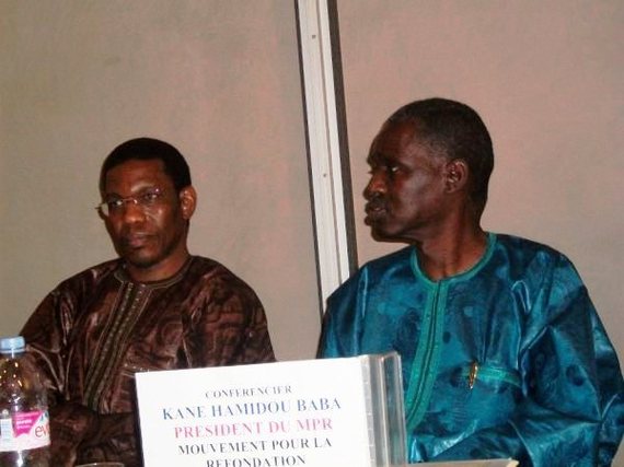Reportage photos de la Conférence de Monsieur Kane Hamidou Baba, président du MPR, à Paris