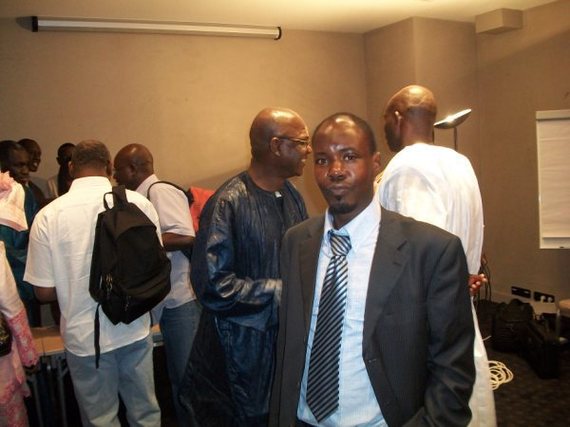 Reportage photos de la Conférence de Monsieur Kane Hamidou Baba, président du MPR, à Paris