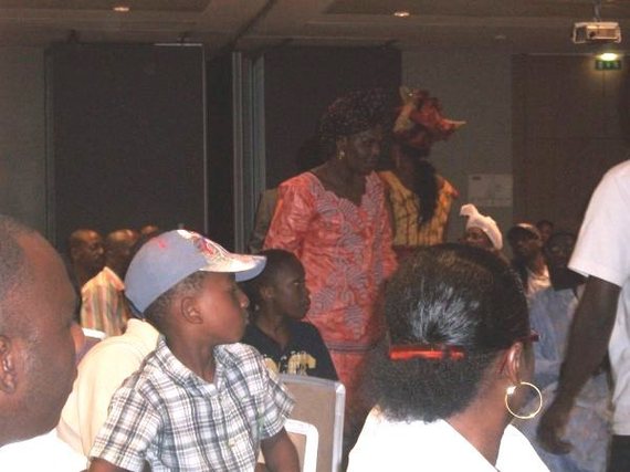 Suite du reportage photos de la Conférence de Monsieur Kane Hamidou Baba, président du MPR, à Paris