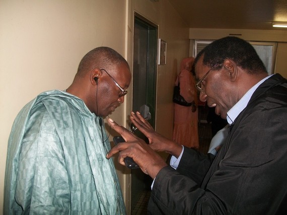 M Kane Harouna en grande discussion avec Dr Sy Moussa M Kane Harouna en grande discussion avec Dr Sy Moussa