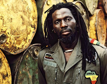 Tiken Jah Fakoly dénonce un « brigandage électoral » Tiken Jah Fakoly dénonce un « brigandage électoral »