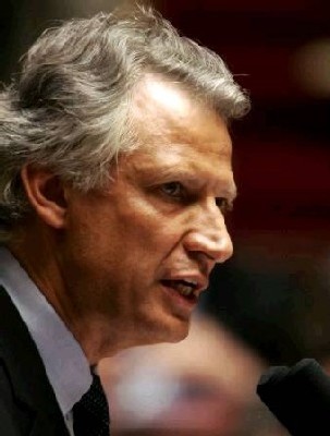 Karim Wade accusé de trafic de devises : Wade implique le premier ministre français Villepin Karim Wade accusé de trafic de devises : Wade implique le premier ministre français Villepin