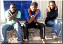 Rafles à El Mina : Diam Min Tekky reproche à la police et à la garde d’en faire souvent trop. (VIDEO) Rafles à El Mina : Diam Min Tekky reproche à la police et à la garde d’en faire souvent trop. (VIDEO)