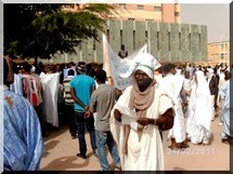 Des centaines de jeunes manifestent à Nouakchott Des centaines de jeunes manifestent à Nouakchott