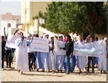 La Mauritanie devant l’impossible dialogue politique: La tentation de la rue. La Mauritanie devant l’impossible dialogue politique: La tentation de la rue.