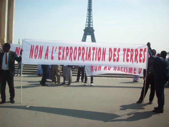 Manifestation de l'AVOMM, de l'OCVIDH et de l'ARMME en images (Paris 23 avril 2011).