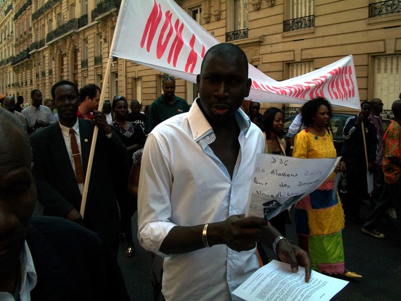 Manifestation de l'AVOMM, de l'OCVIDH et de l'ARMME en images (Paris 23 avril 2011). Manifestation de l'AVOMM, de l'OCVIDH et de l'ARMME en images (Paris 23 avril 2011).