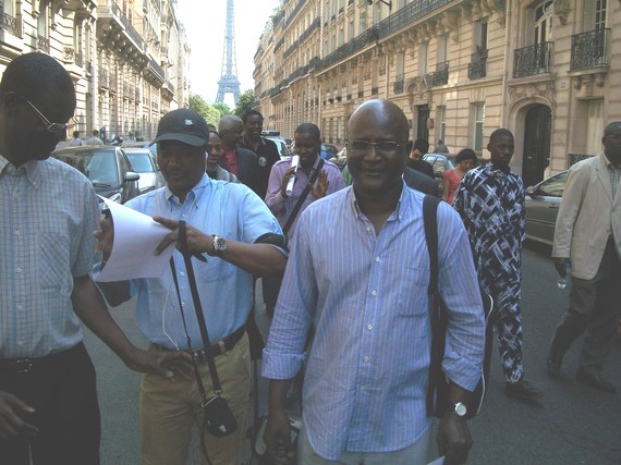 Manifestation de l'AVOMM, de l'OCVIDH et de l'ARMME en images (Paris 23 avril 2011). Manifestation de l'AVOMM, de l'OCVIDH et de l'ARMME en images (Paris 23 avril 2011).