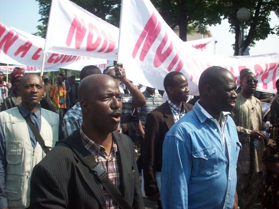 Manifestation de l'AVOMM, de l'OCVIDH et de l'ARMME en images (Paris 23 avril 2011). Manifestation de l'AVOMM, de l'OCVIDH et de l'ARMME en images (Paris 23 avril 2011).