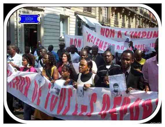 Manifestation du samedi du 23 avril 2011 en images, site officiel de l'OCVIDH. Manifestation du samedi du 23 avril 2011 en images, site officiel de l'OCVIDH.