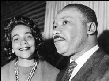 Coretta Scott King et son mari Martin Luther King le 9 décembre 1964 à Oslo, © AFP/Archives Coretta Scott King et son mari Martin Luther King le 9 décembre 1964 à Oslo, © AFP/Archives